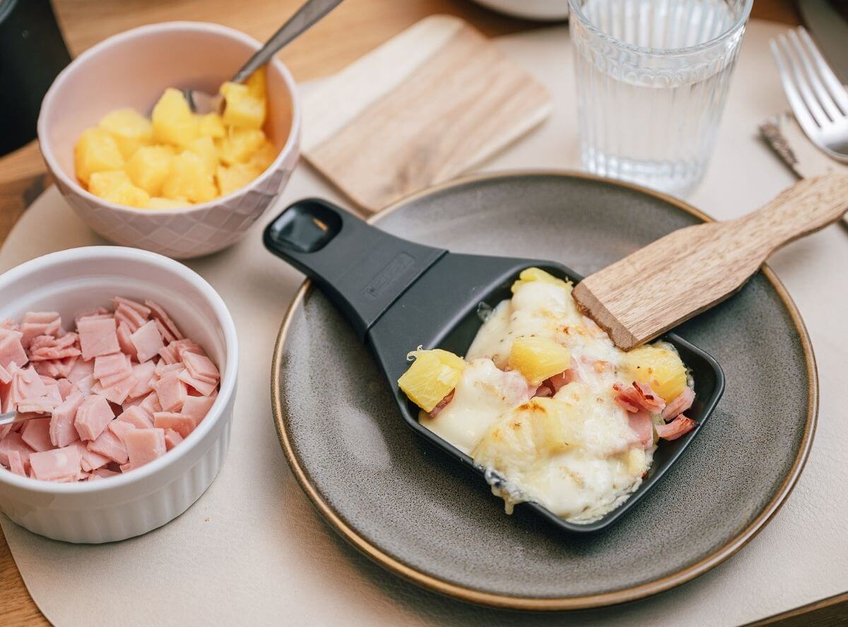 Hawaii Raclette Pfännchen mit Ananas