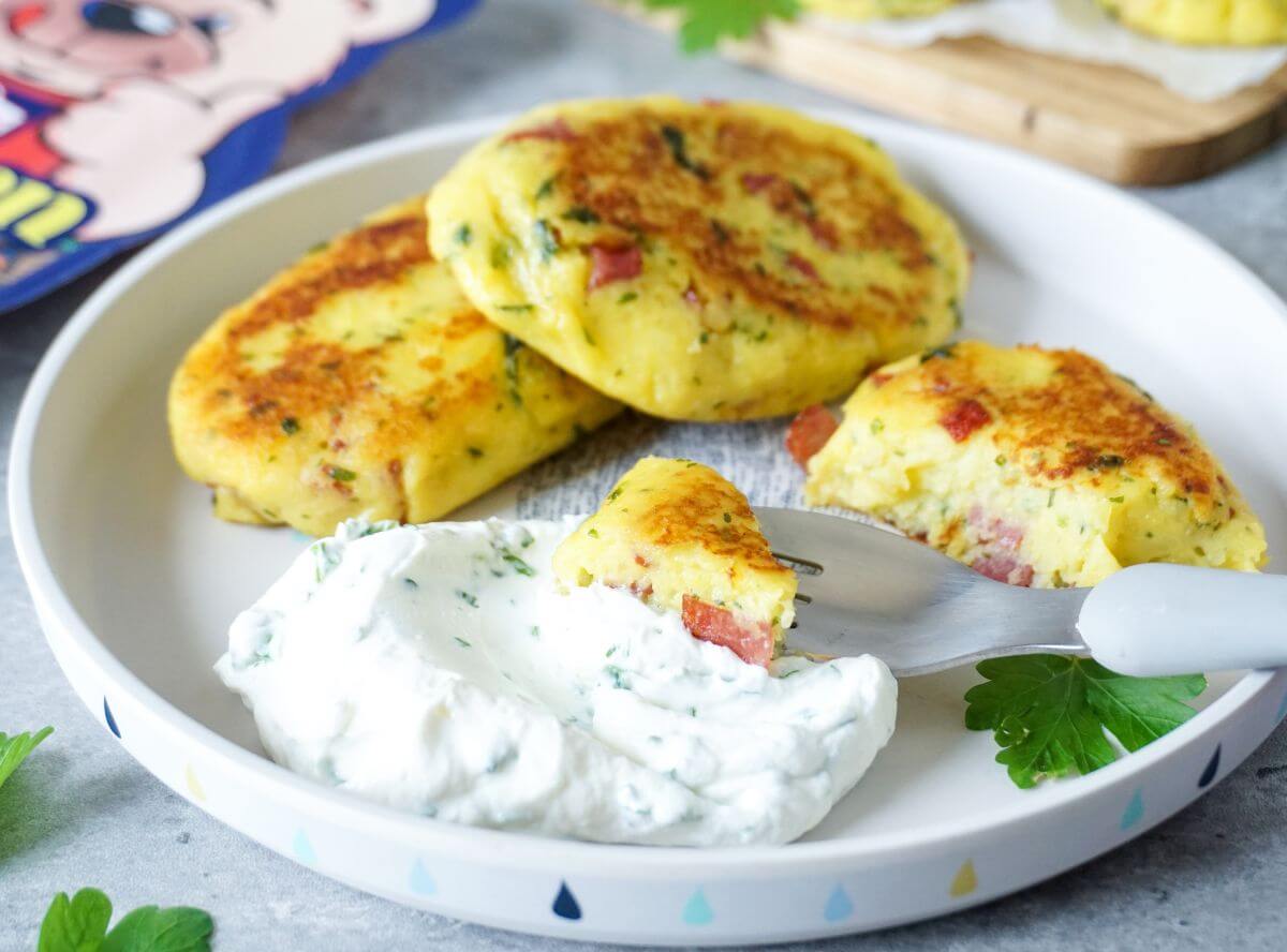 Kartoffelbratlinge mit Bärchen Salami