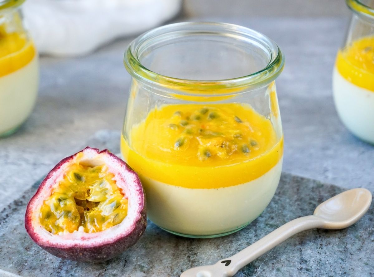 Mango Panna Cotta im Glas