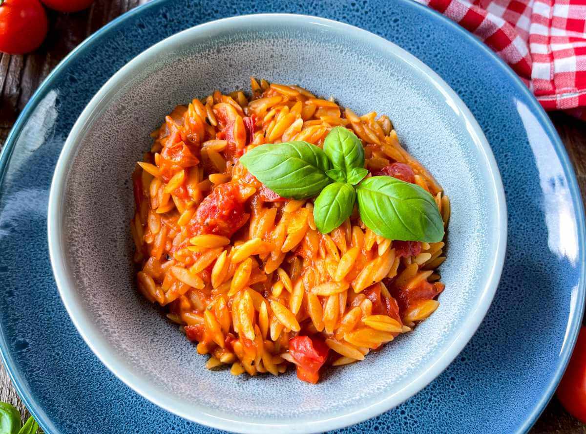 One Pot Orzo Rezept mit Tomaten