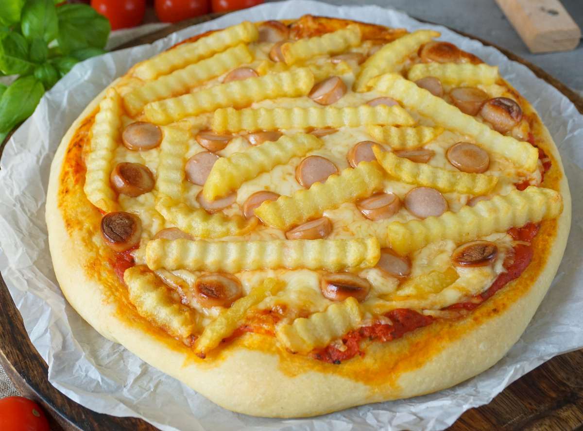 Pizza Würstel