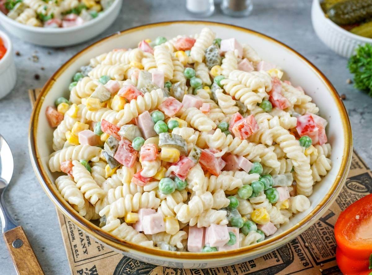 Die 10 besten Salate zum Grillen – von klassisch bis überraschend Die 10 besten Salate zum Grillen – von klassisch bis überraschend